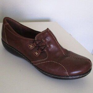 Clarks bendables Womens Brown Leather Loafer - Size 9.5M